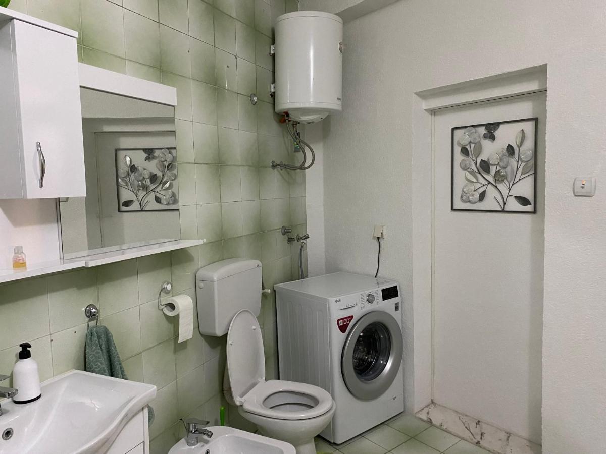 Luka Apartment Ulcinj Eksteriør bilde